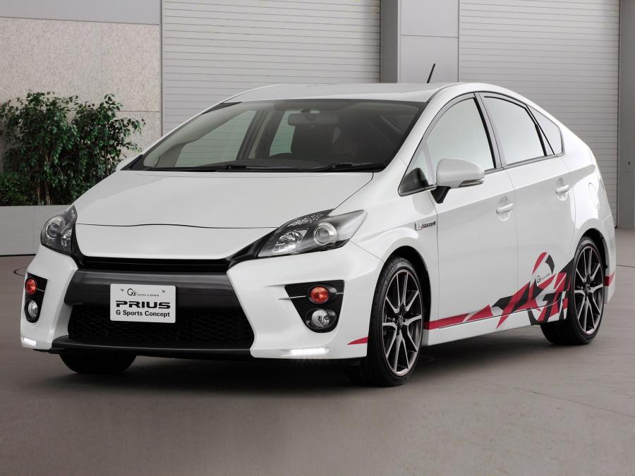  Toyota Prius G Sports Concept 2011 года  (фото 2 из 2)